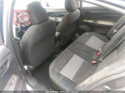 نيسان فيرسا